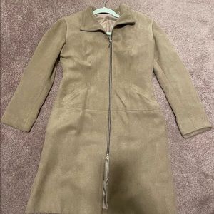 Beige Trenchcoat with zipper